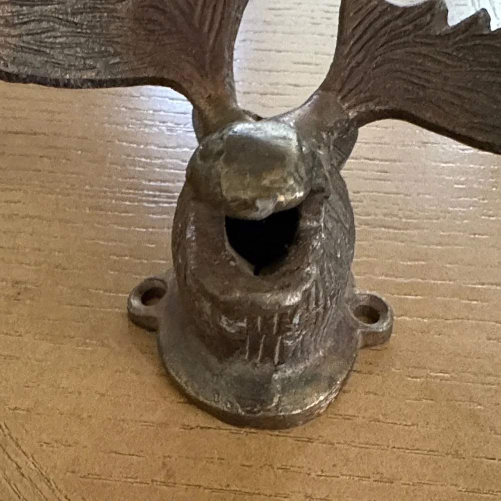 Antique-Style Metal Moose Head Wall Hook in Aged Bronze